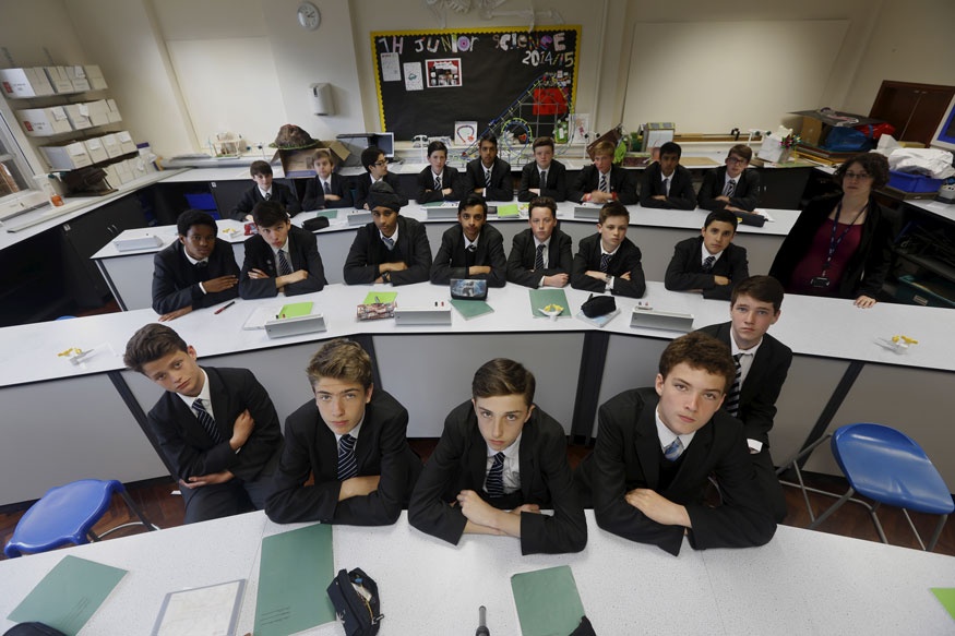 Lop hoc dac biet tren the gioi anh 11