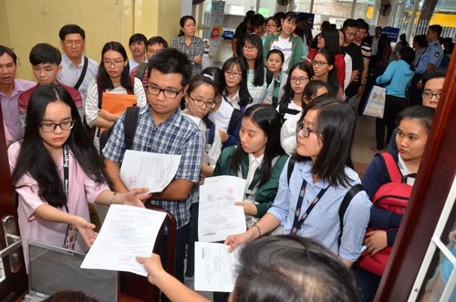 Loay hoay voi phuong an tuyen sinh dai hoc hinh anh