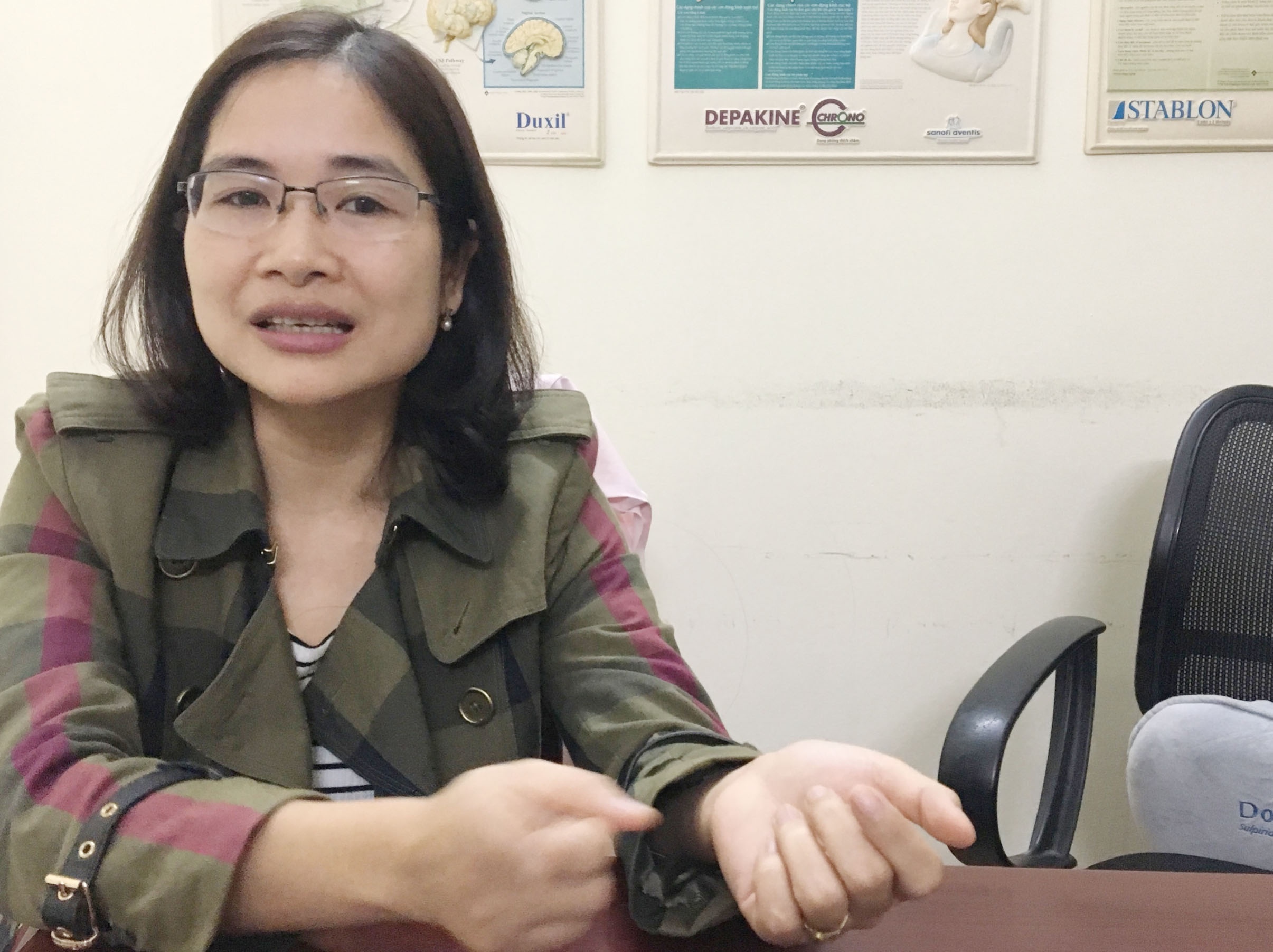 trẻ bị rối loạn ngôn ngữ ảnh 2 tre bi roi loan ngon ngu anh 2