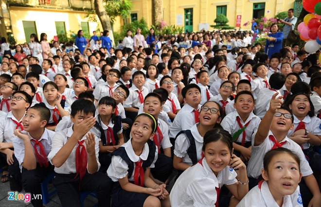 trường lớp quá tải ảnh 1 truong lop qua tai anh 1
