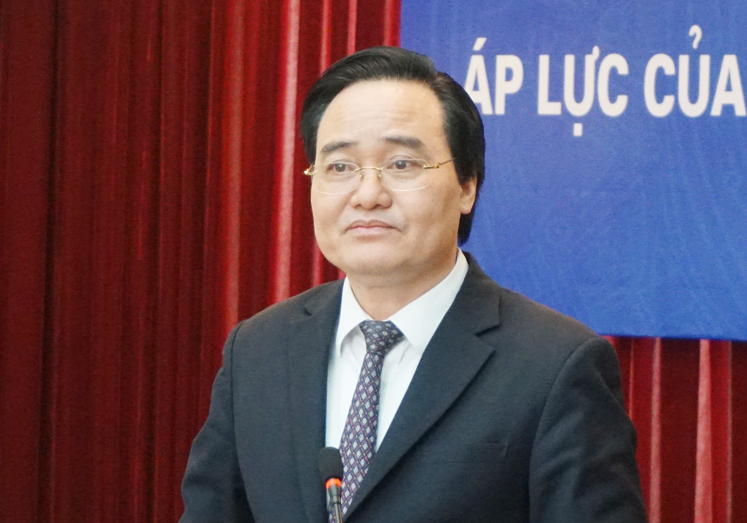 ‘Nganh giao duc phai co trach nhiem truoc su co don cua giao vien' hinh anh