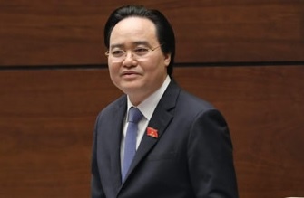 Bo truong GD&DT: Rat dau long vu hoc sinh to bi hieu truong xam hai hinh anh