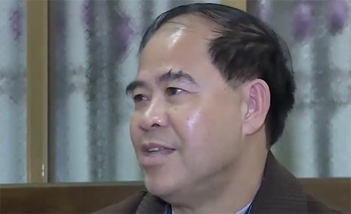 Pho thu tuong chi dao xu ly vu hieu truong bi to dam o nhieu hoc sinh hinh anh