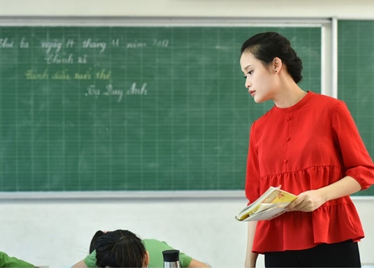 Dao tao giao vien truc tuyen cho chuong trinh pho thong moi hinh anh