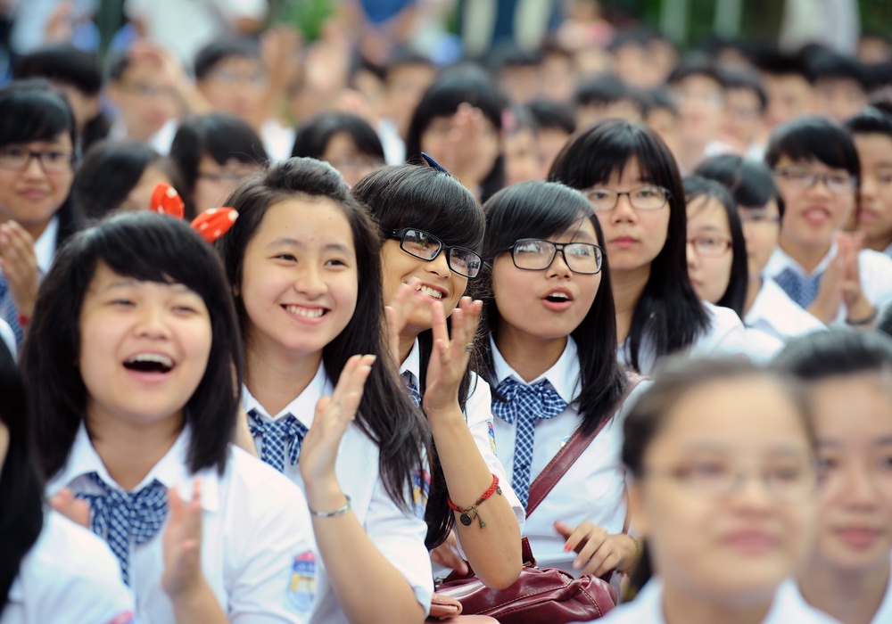 Hoc sinh Ha Noi nghi Tet Nguyen dan 10 ngay hinh anh