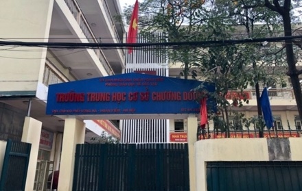 Hieu truong truong cap 2 o Ha Noi bi to thu chi mo am hinh anh