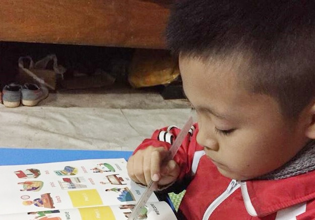 So GD&DT se khen thuong cau be vung cao vuot tram km hoc tieng Anh hinh anh