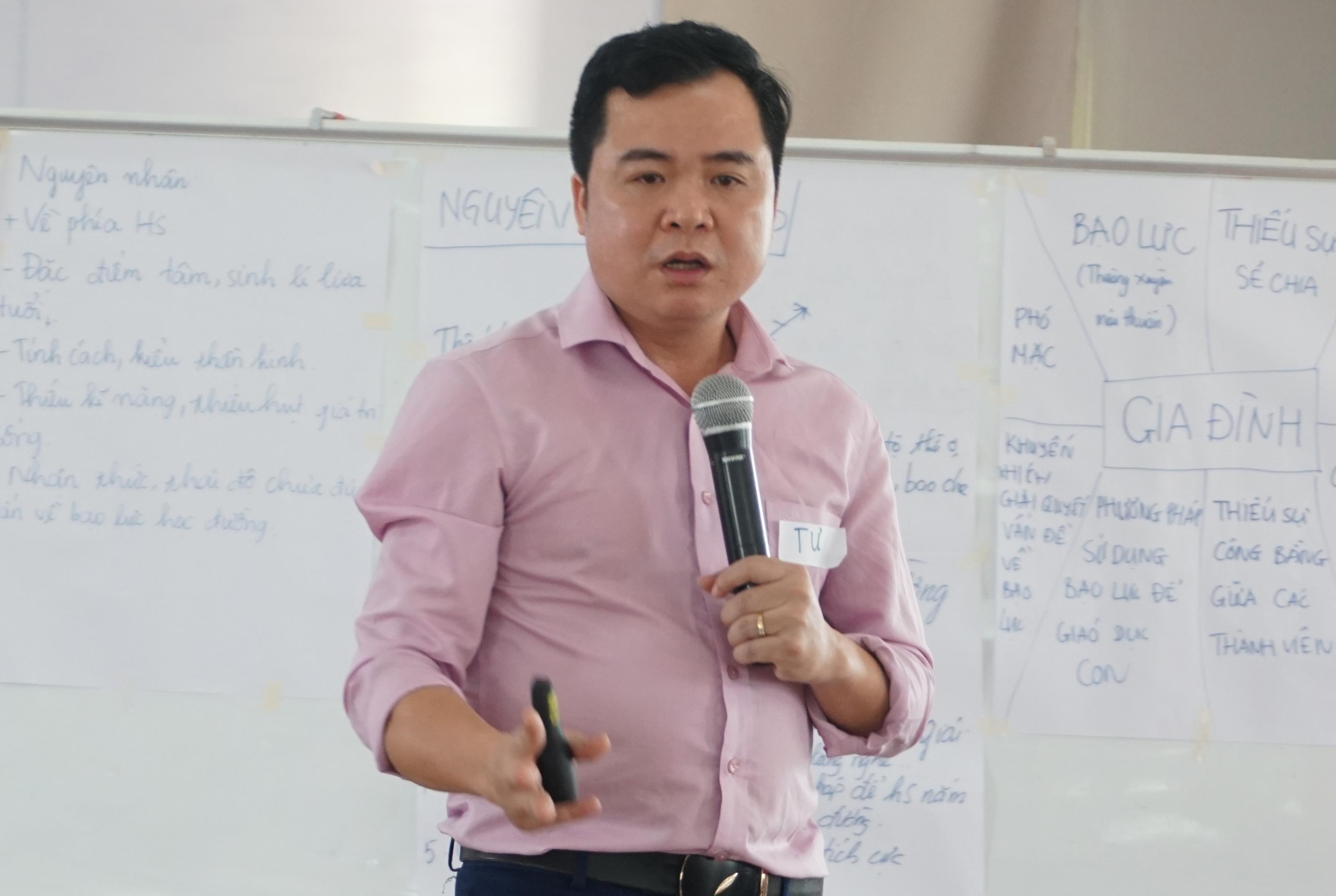 học sinh mua thuốc tự tử  ảnh 1 hoc sinh mua thuoc tu tu anh 1