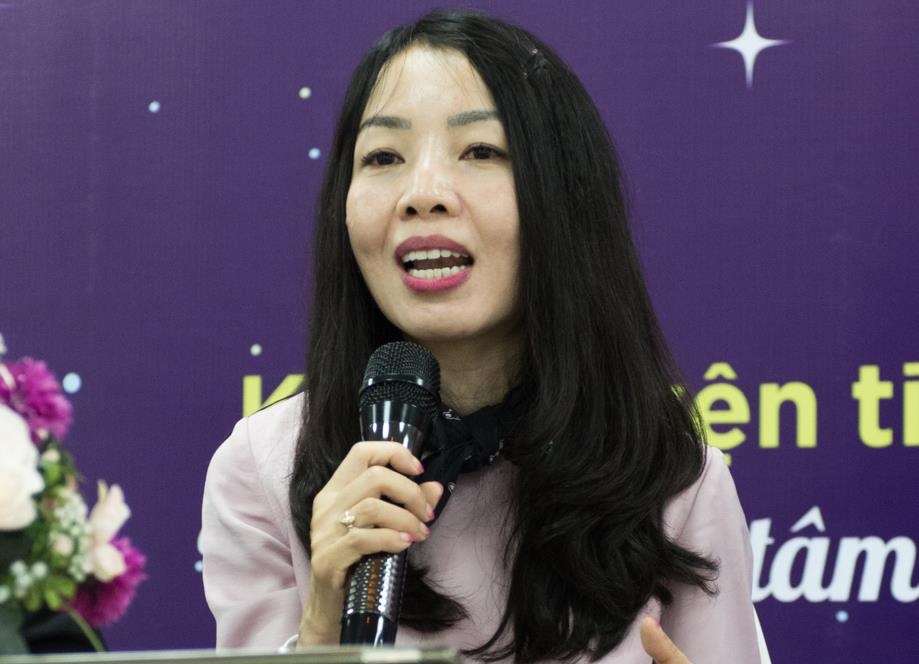 'Nhieu cha me bo roi con cung YouTube' hinh anh