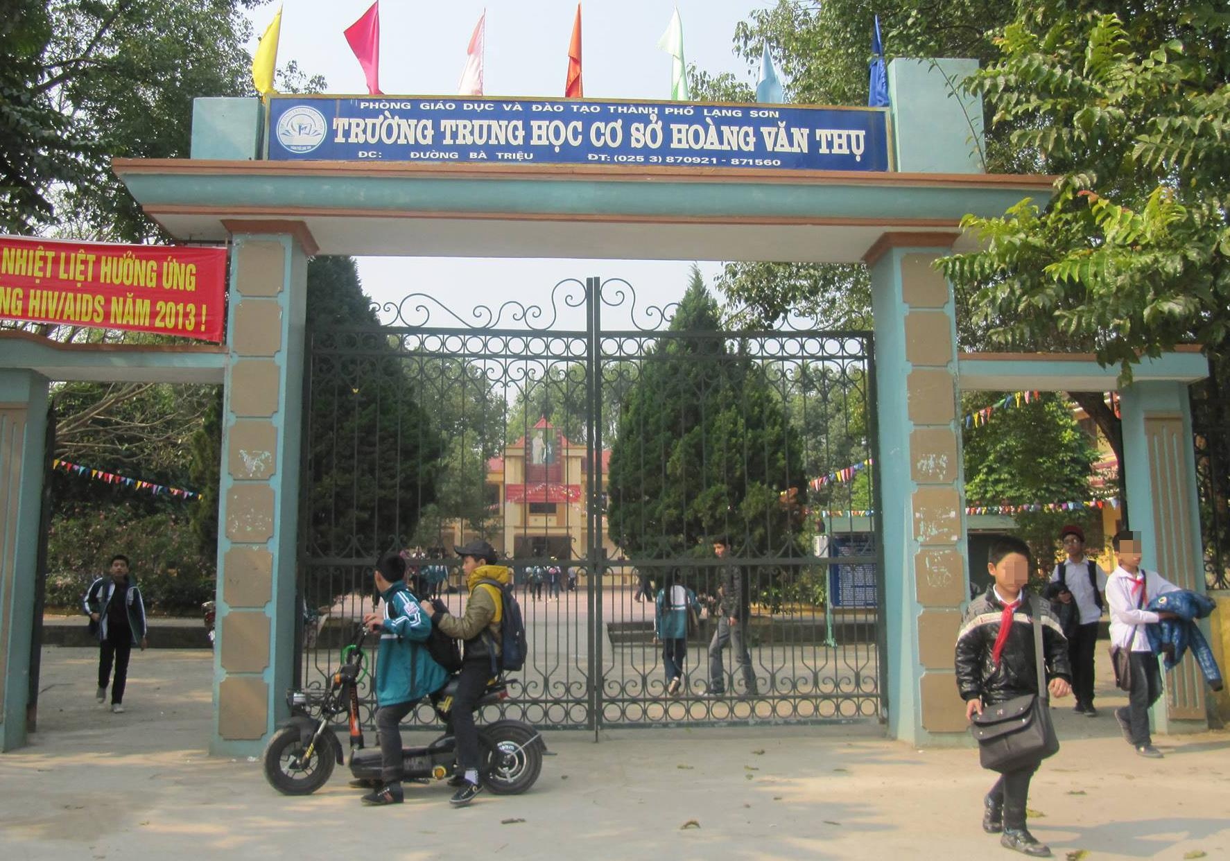 Hoc sinh lop 7 dot tu khi di cam trai hinh anh