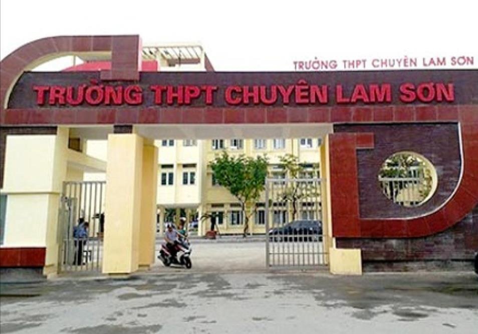Truong THPT chuyen Lam Son bi truy thu gan 100 trieu dong hinh anh