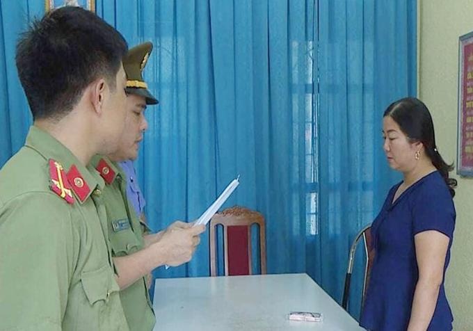 Phai lam ro danh sach lanh dao Son La co con duoc nang diem thi hinh anh