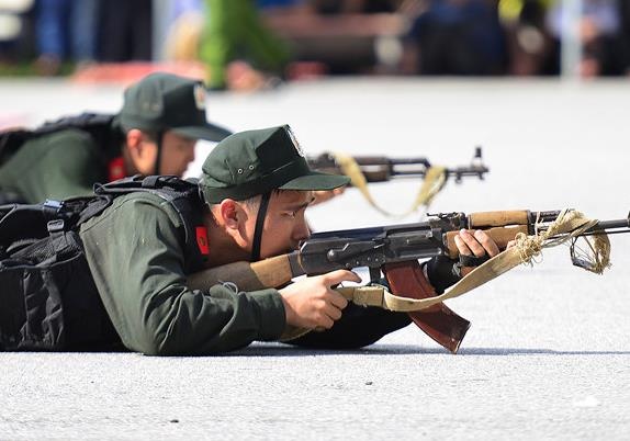 Bo Cong an se co quy dinh dac thu de han che gian lan thi cu hinh anh