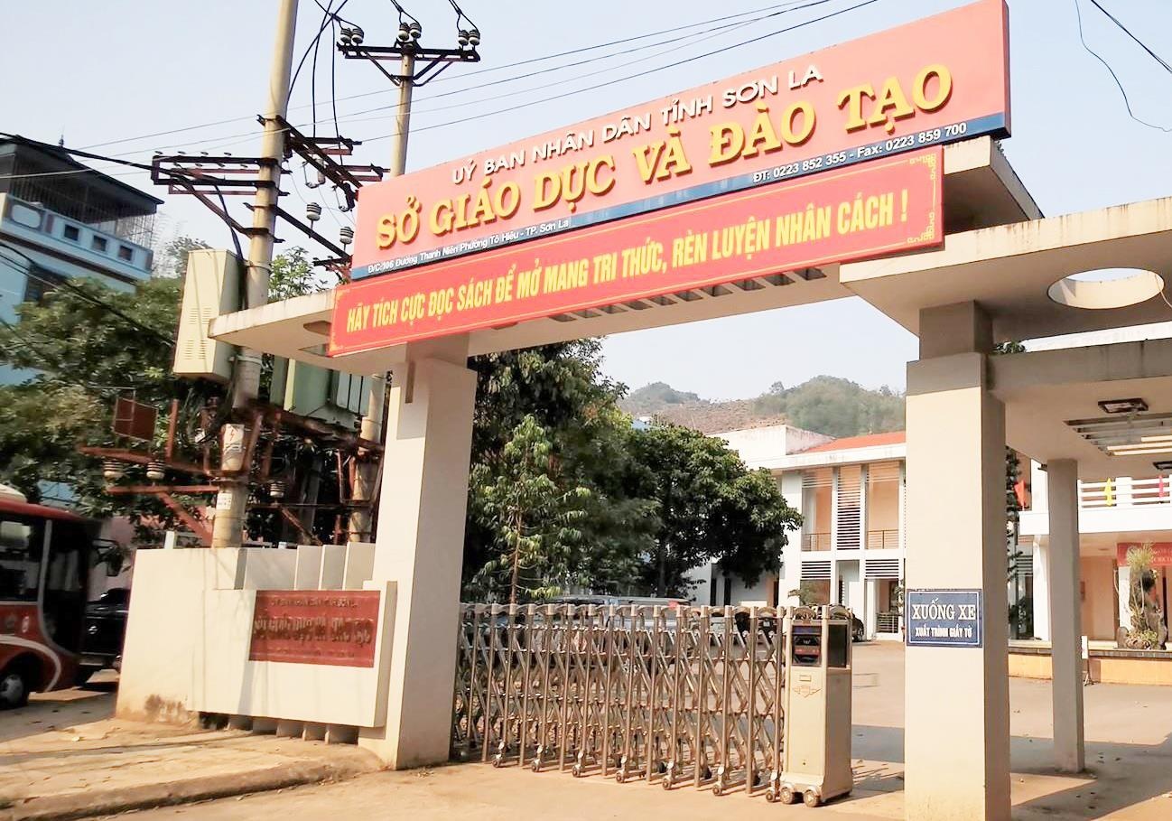 Thi sinh du diem chuan van truot truong quan doi: Ky thi qua bat cong hinh anh