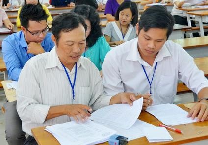 Truong dai hoc cham thi co han che duoc tieu cuc? hinh anh