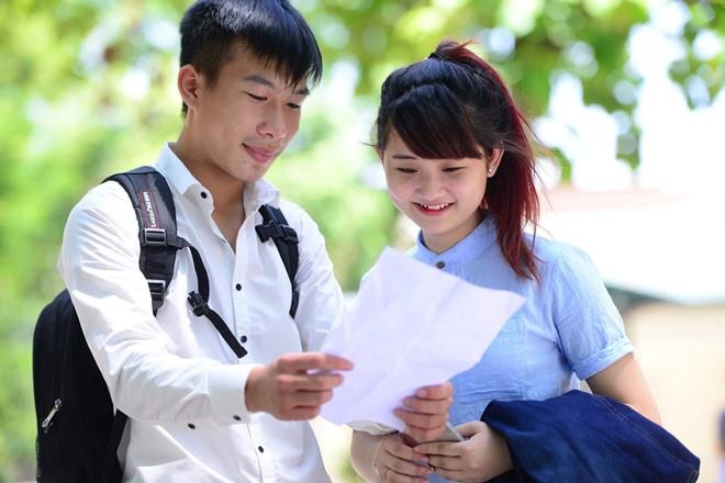 12 dai hoc coi thi, cham trac nghiem o Son La, Hoa Binh, Ha Giang hinh anh