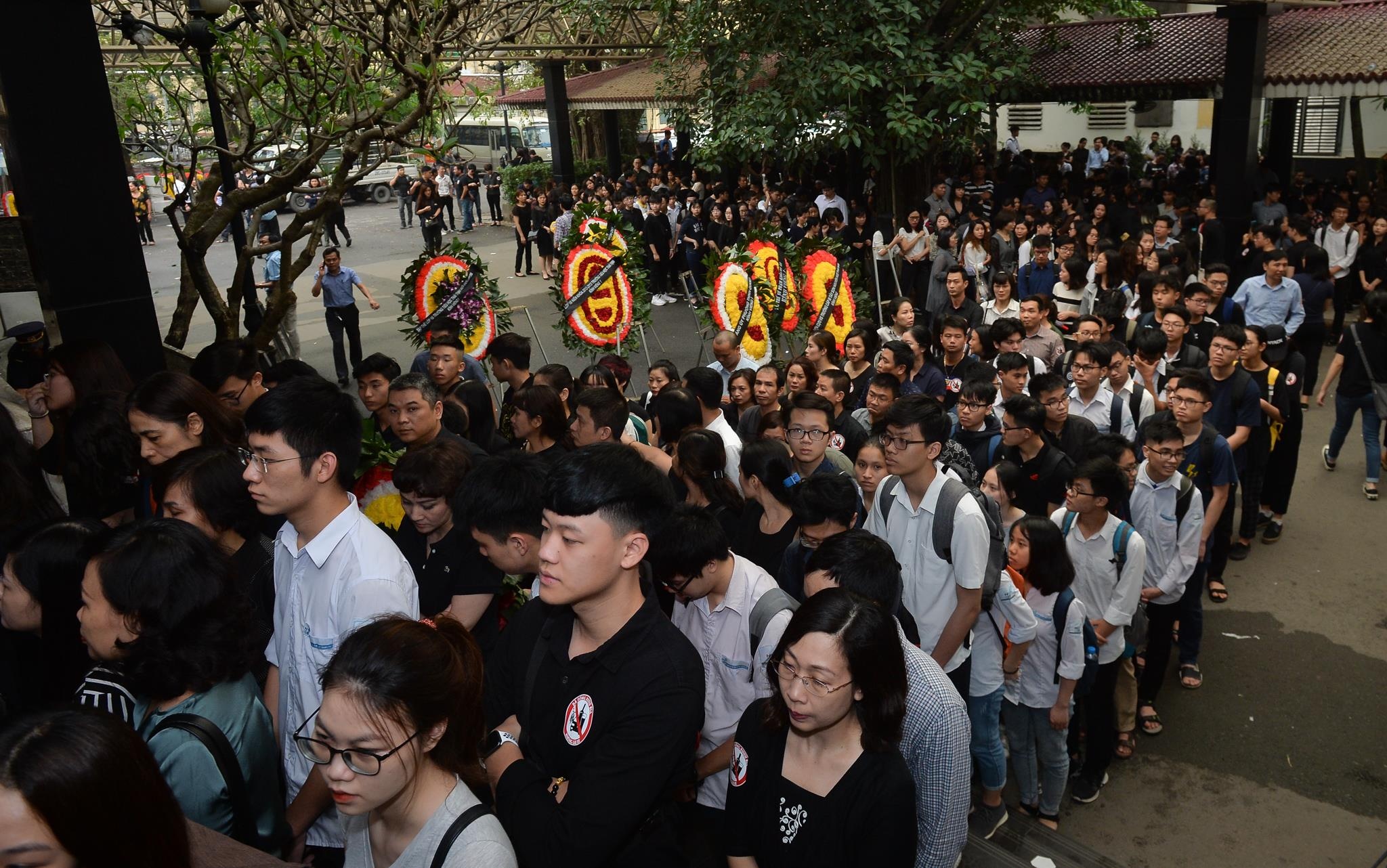 cô giáo qua đời vì bị xe đâm ảnh 2 co giao qua doi vi bi xe dam anh 2