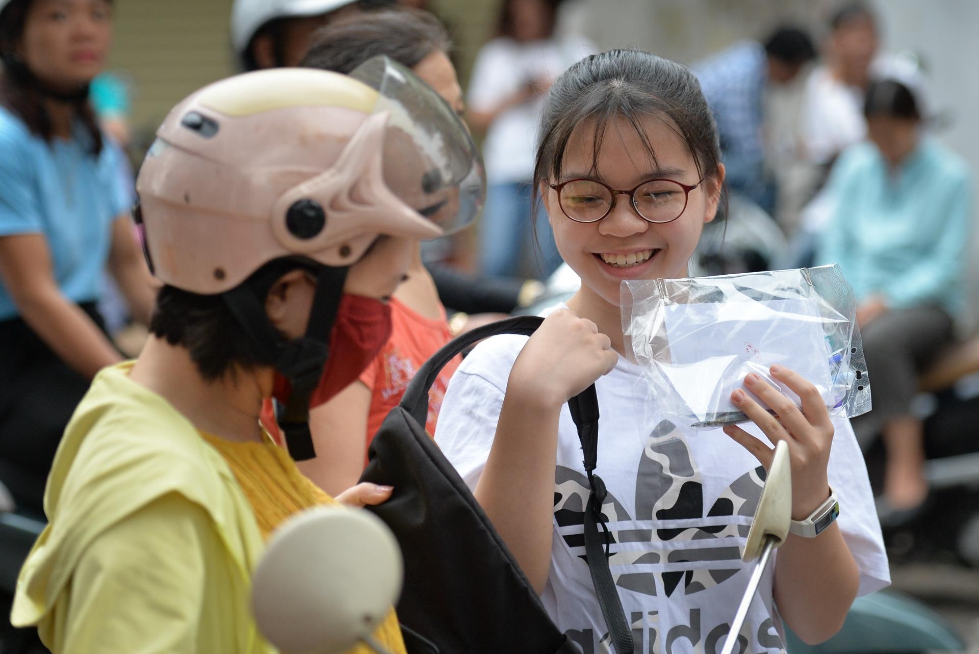 Hon 85.000 hoc sinh Ha Noi bat dau cuoc dua vao lop 10 hinh anh