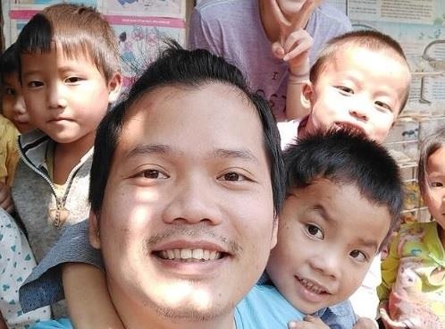 Ban dong nat de xay truong vung cao hinh anh