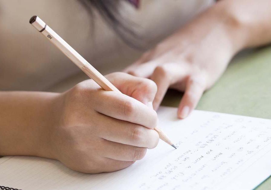 2 can bo coi thi o Dong Thap phat 'dinh' de thi hinh anh