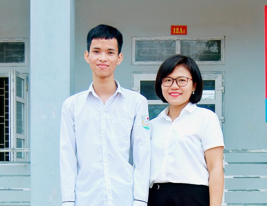 Hoc sinh mien nui dat hon 28 diem khoi A va B, uoc mo gianh giai Nobel hinh anh