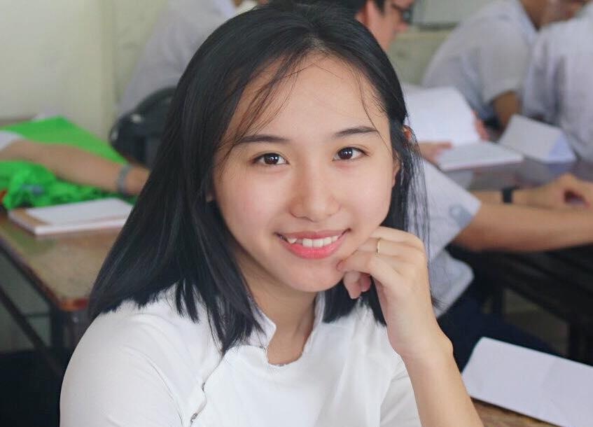 thu khoa ky thi thpt quoc gia anh 10