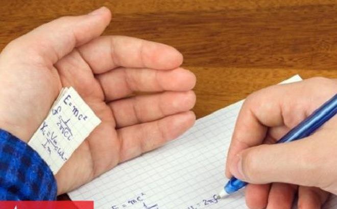 Vu gian lan diem thi 2018, vi sao moi xu ly can bo dia phuong? hinh anh