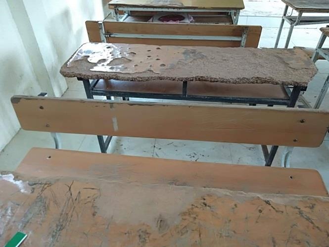 thiếu bàn ghế năm học mới ảnh 1 thieu ban ghe nam hoc moi anh 1