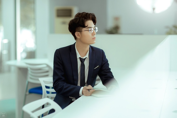 hot boy dai hoc dien luc anh 4