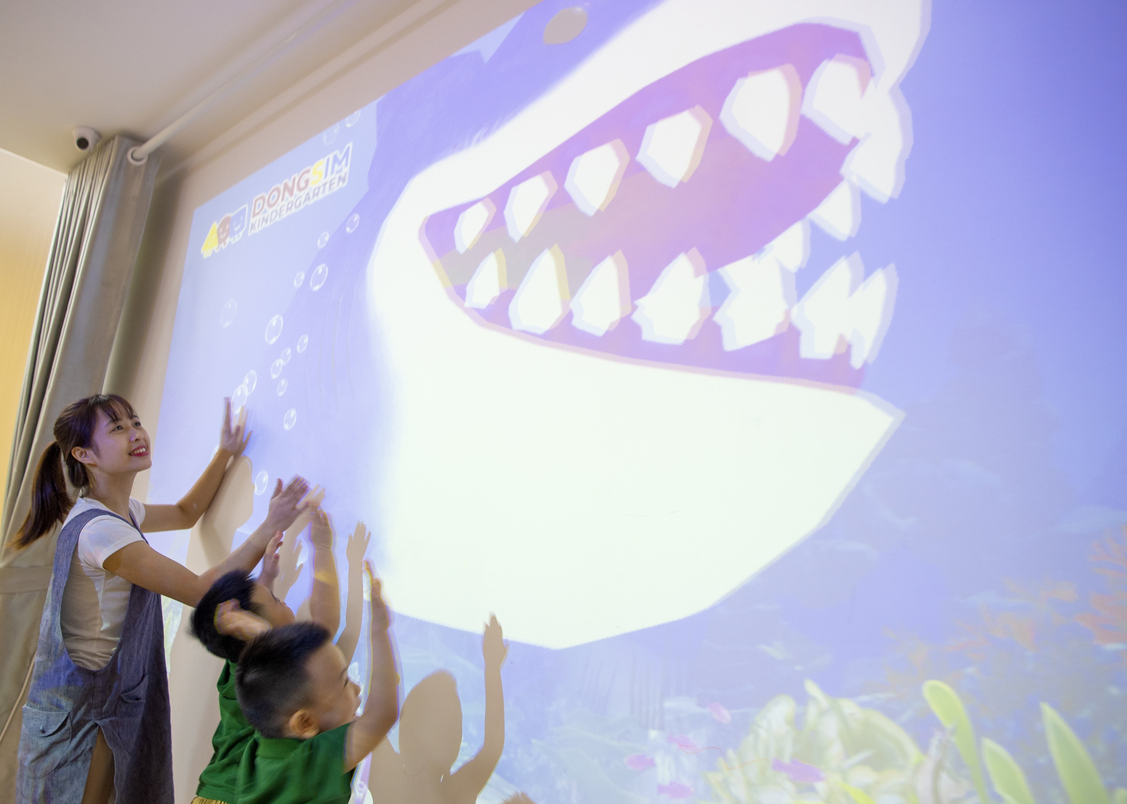 day hoc sinh qua the gioi ao anh 3