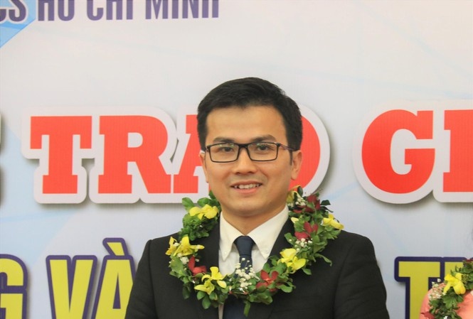 nha khoa hoc xuat sac anh 1