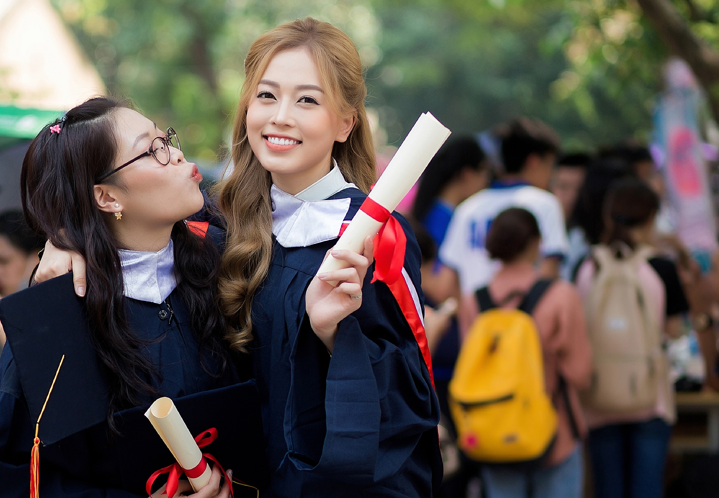 a hau phuong nga hoc gioi anh 4