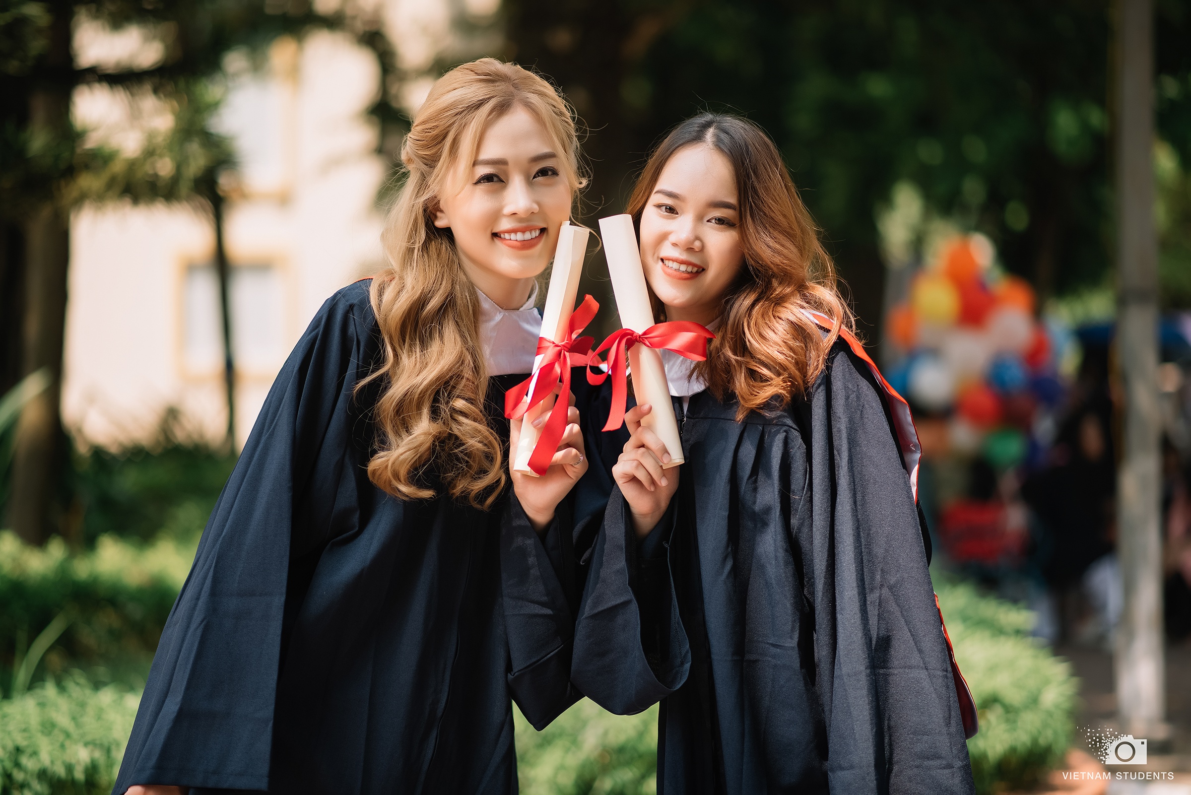 a hau phuong nga hoc gioi anh 5