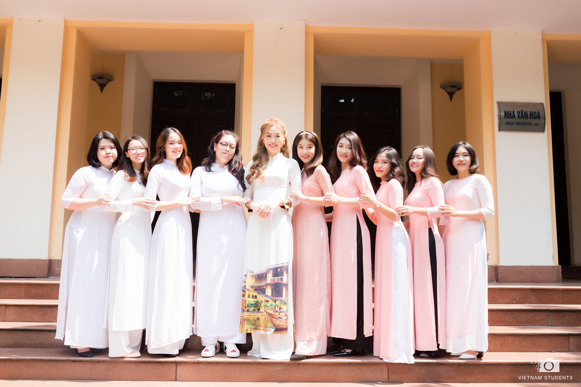 a hau phuong nga hoc gioi anh 7