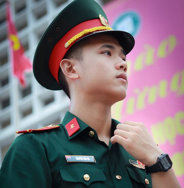 nam sinh truong quan doi anh 7