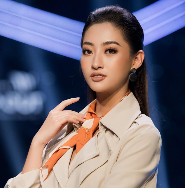 hoa hau la sinh vien gioi anh 7