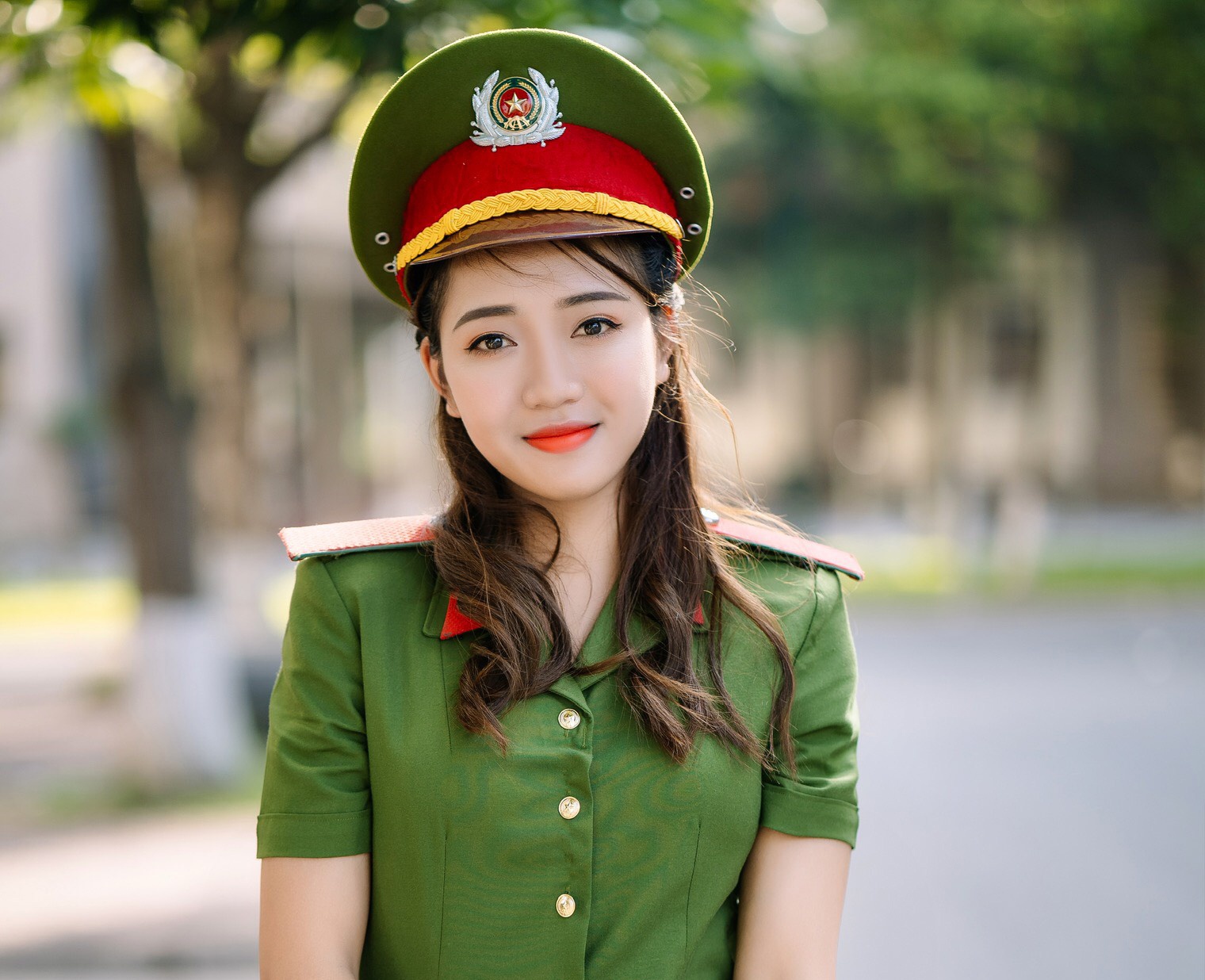 nu sinh hoc vien canh sat anh 1