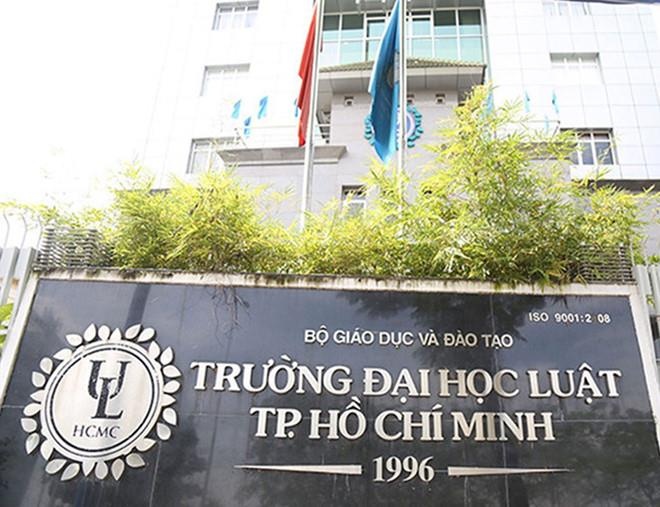 Co thu hoi duoc chung chi tieng Anh vi pham cua DH Luat TP.HCM? hinh anh