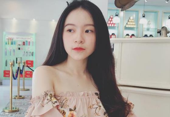 4 co giao noi tieng tren mang nho nhung buc anh cua hoc tro hinh anh