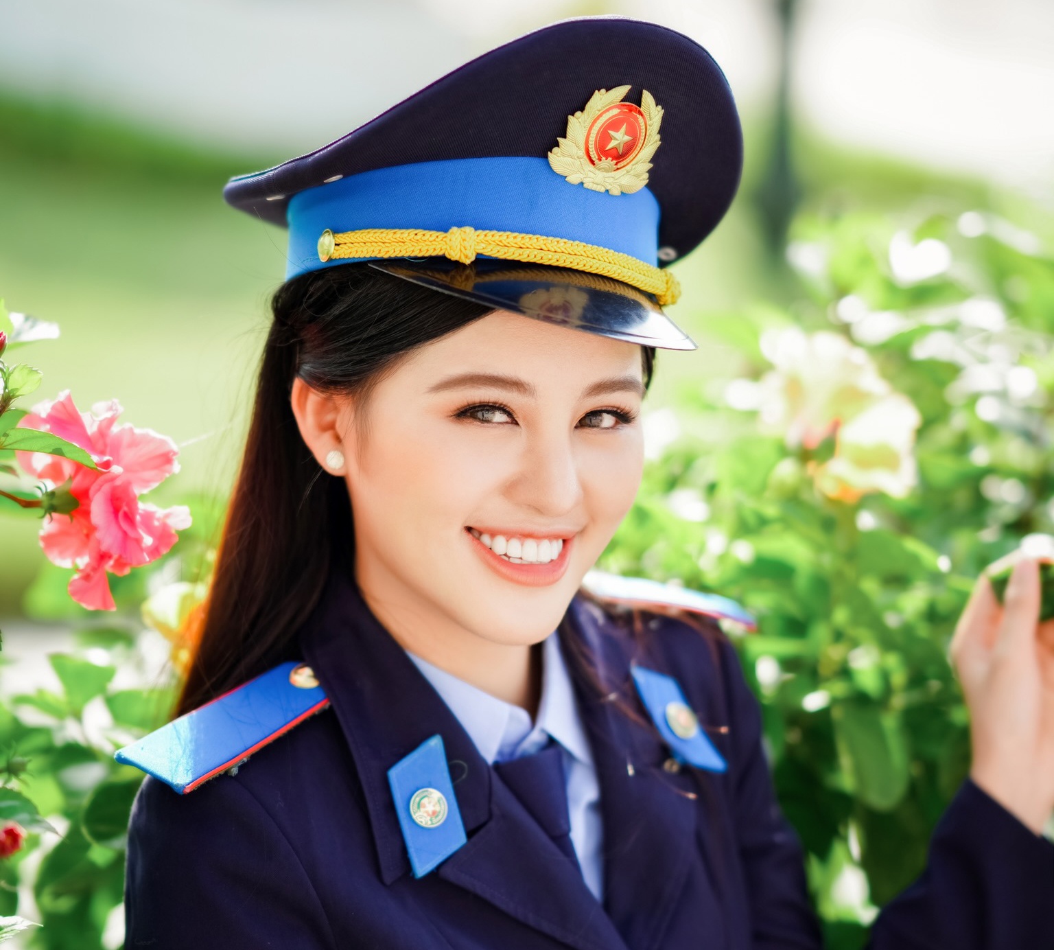 nu sinh hoc vien canh sat anh 1