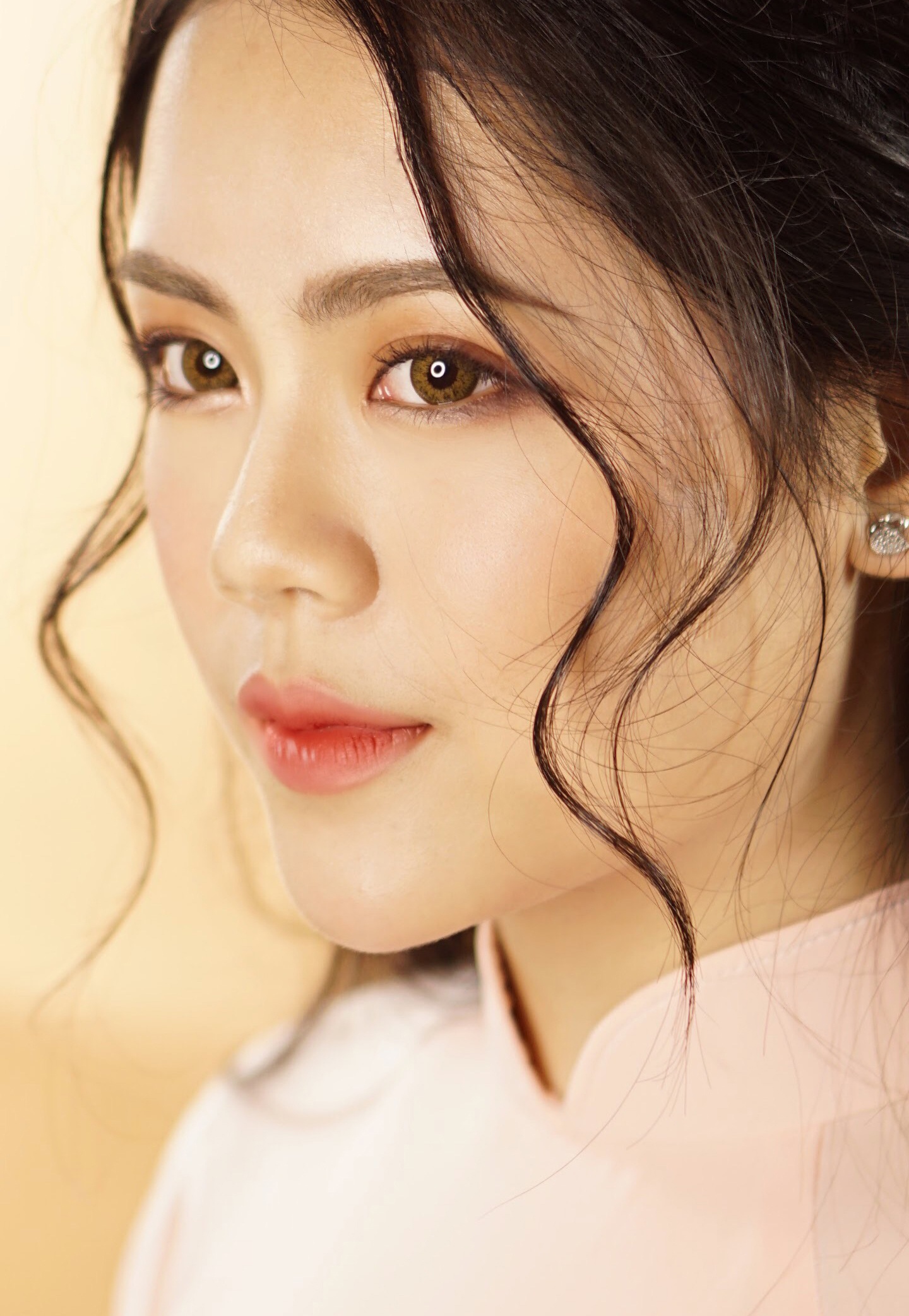 nu sinh dai hoc ngoai thuong anh 6