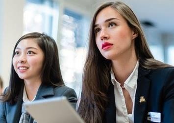 Nghe nao can nhieu nhan luc, tra luong cao? hinh anh