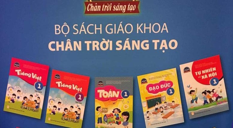 So GD&DT TP.HCM co trach nhiem giai trinh viec nhan tien lam SGK hinh anh