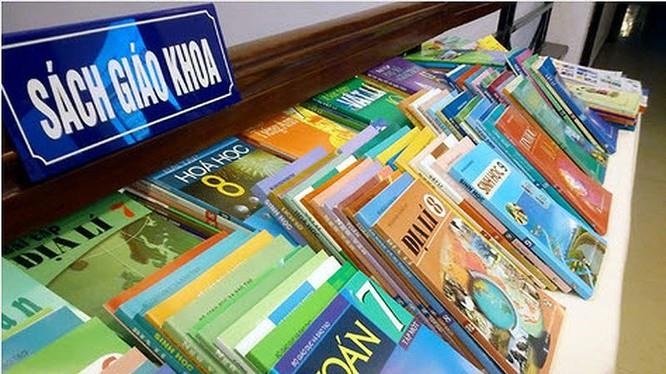 'Lam sach giao khoa o Viet Nam co nhung sai lam ngay tu dau' hinh anh