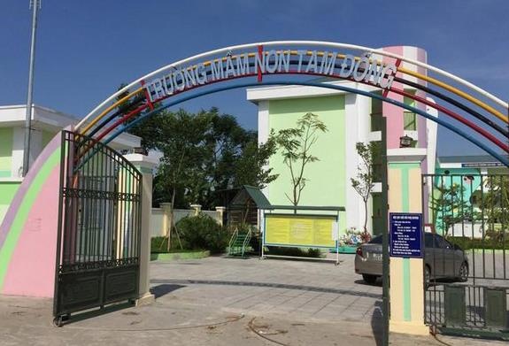 Phan doi hieu truong, phu huynh cho 355 tre mam non nghi hoc hinh anh