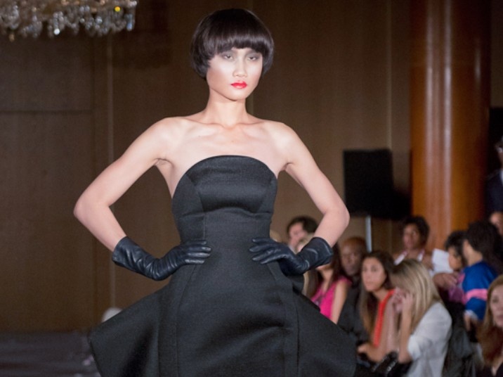 Kha My Van lam vedette o san dien Paris hinh anh