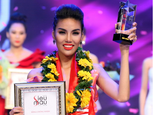 Lan Khue noi ve vu duoc uu tien de am giai vang Sieu mau hinh anh