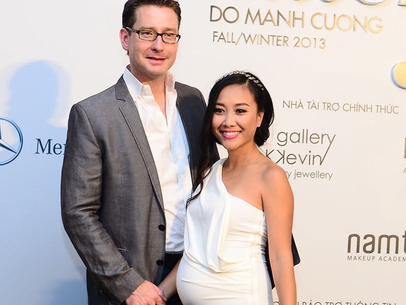 Doan Trang mang bau 6 thang van mac sexy hinh anh