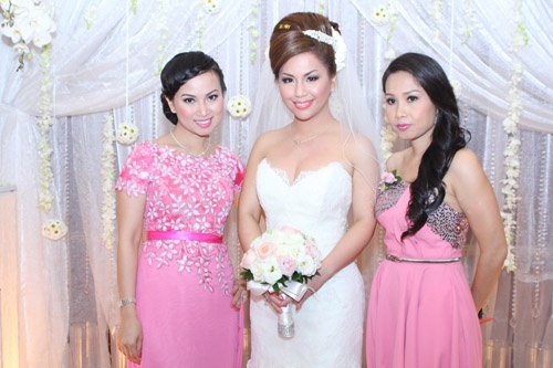 Nhung bo 3 ruot thit gay sot showbiz hinh anh