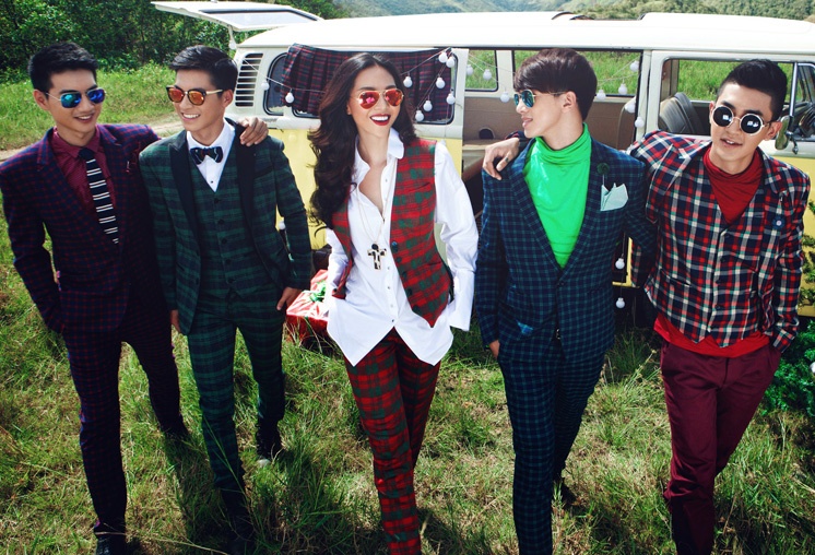 Minh Trieu don Giang sinh cung dan trai dep hinh anh